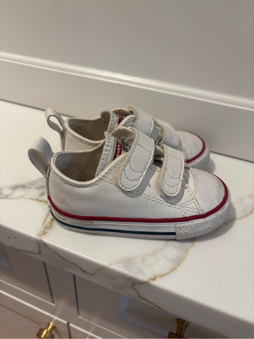 White Toddler Converse Size 5
